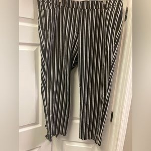Worthington Plus Sized 20 Black and White Striped Pants